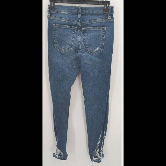 WE THE FREE ABOUT A GIRL DISTRESSED JEANS SIZE 24 SKINNY DESTROYED - Picture 4 of 5